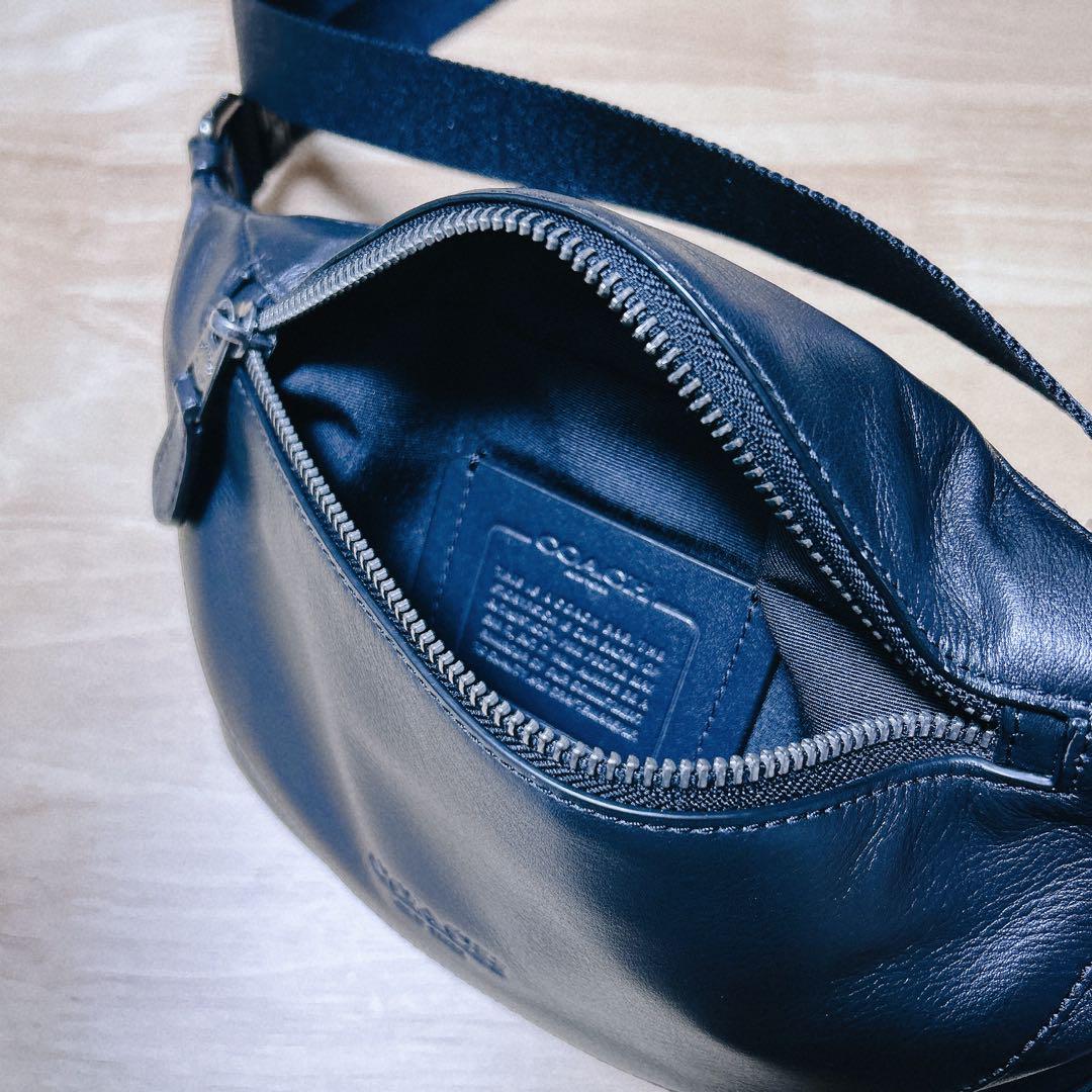 COACH ボディバッグ ブラック レザー
