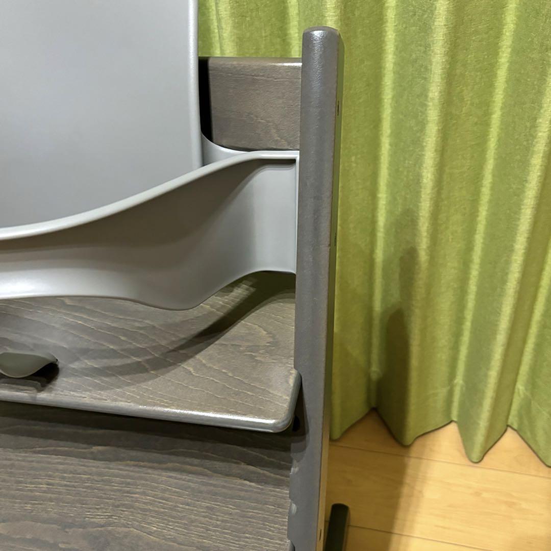 美品 ストッケ トリップトラップ ヘイジーグレー S/N 5ナンバー 美品 ストッケ トリップトラップ ヘイジーグレー S/N 5ナンバー