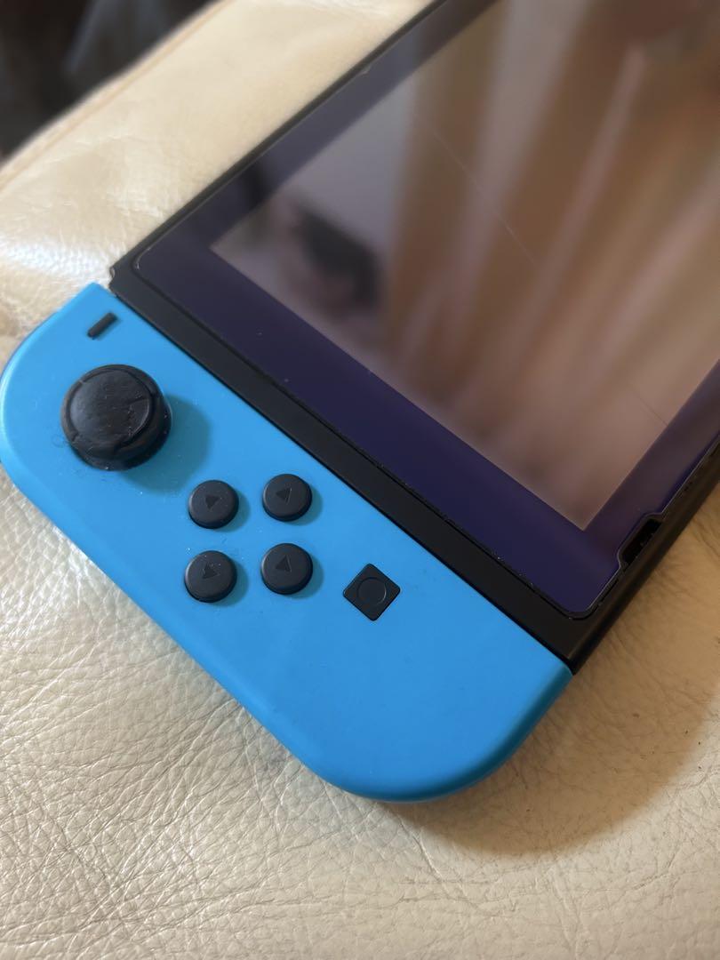 Nintendo Switch 本体 青と赤　　ジャンク品