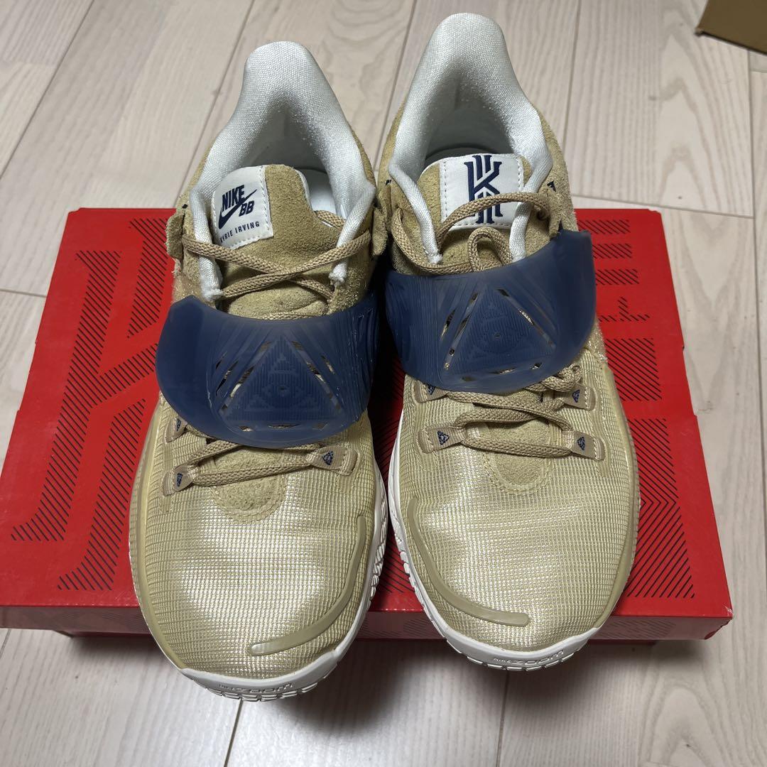 NIKE kyrie low 3 ep ナイキ　カイリー　ロー　サシコ