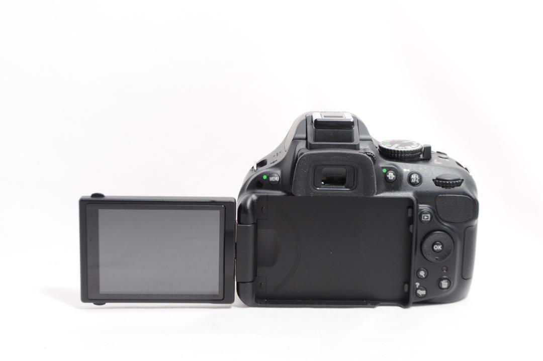 ❤️一眼レフ❤️スマホ転送❤️Nikon D5200 レッド ♥ Nikon D5200 ♥スマホ転送♥希少色レッド♥ニコン♥ 一眼レフ