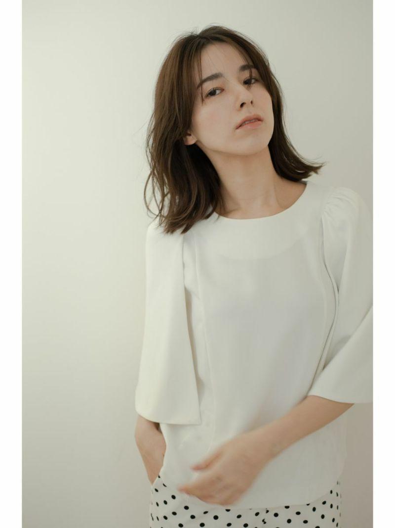入手困難 maison 新品 maison ケープ風トップス white de 入手困難 de Dolce 入手困難 maison 新品 maison ケープ風トップス white de 入手困難 de Dolce