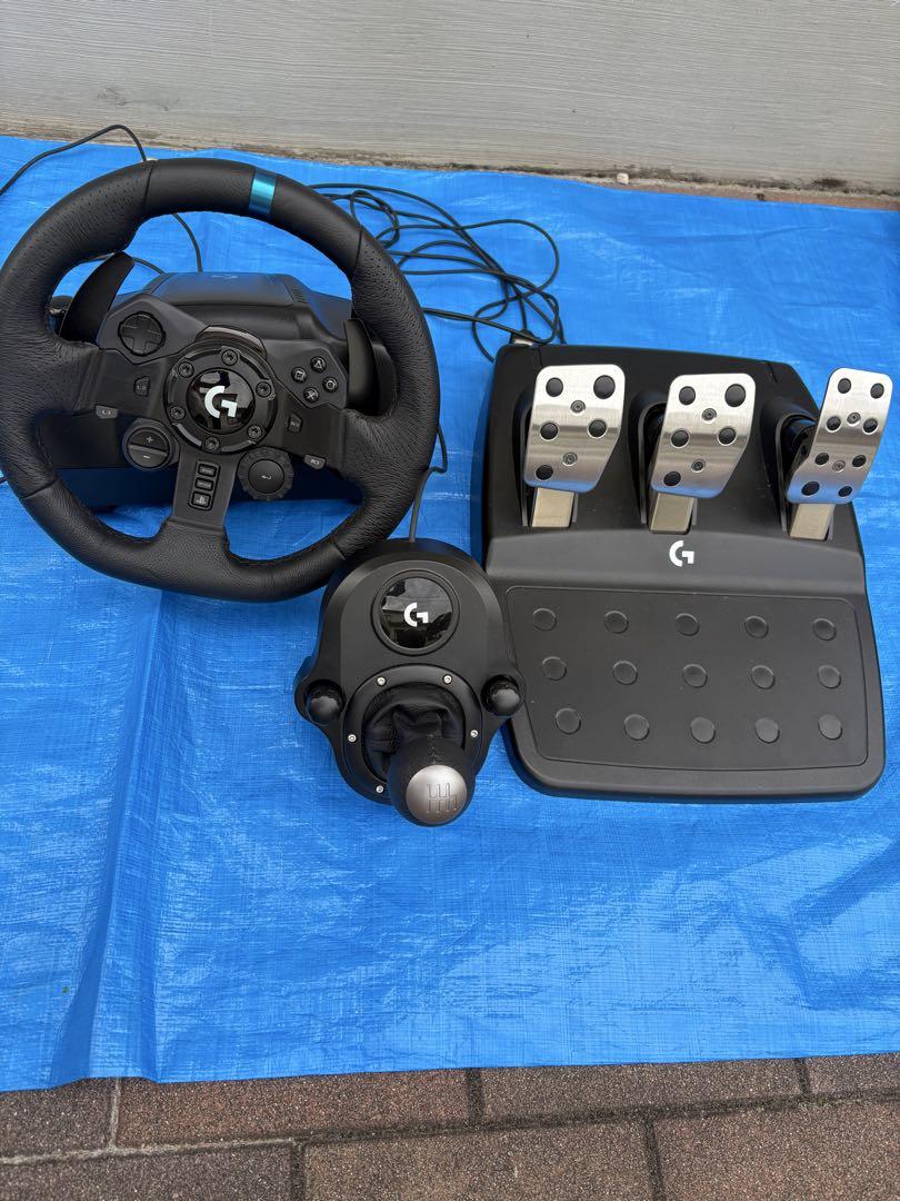 Logitech G923 ハンドルコントローラー