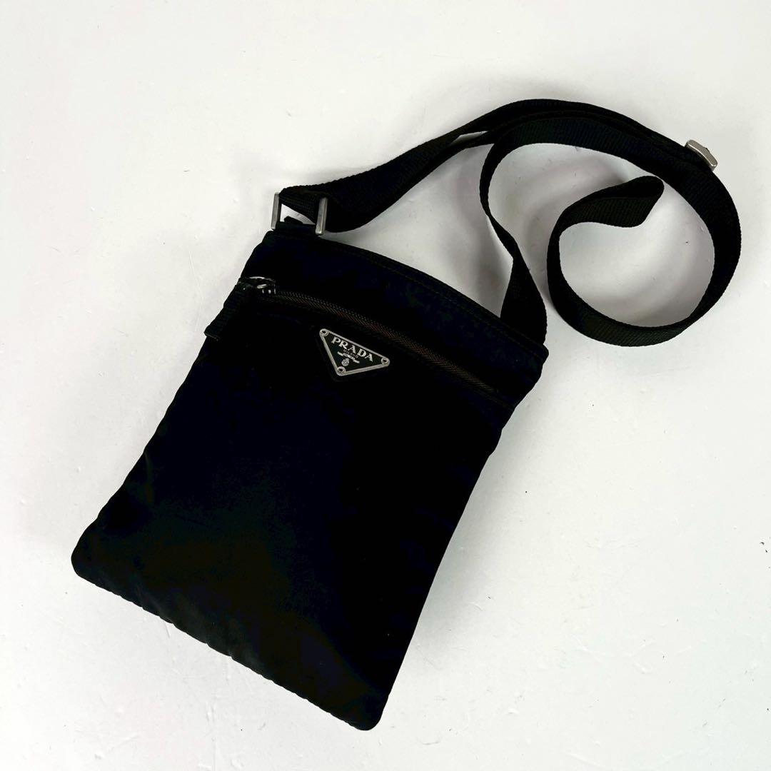【極美品・使用感無し✨】プラダ ショルダーバッグ サコッシュ ナイロン×レザー