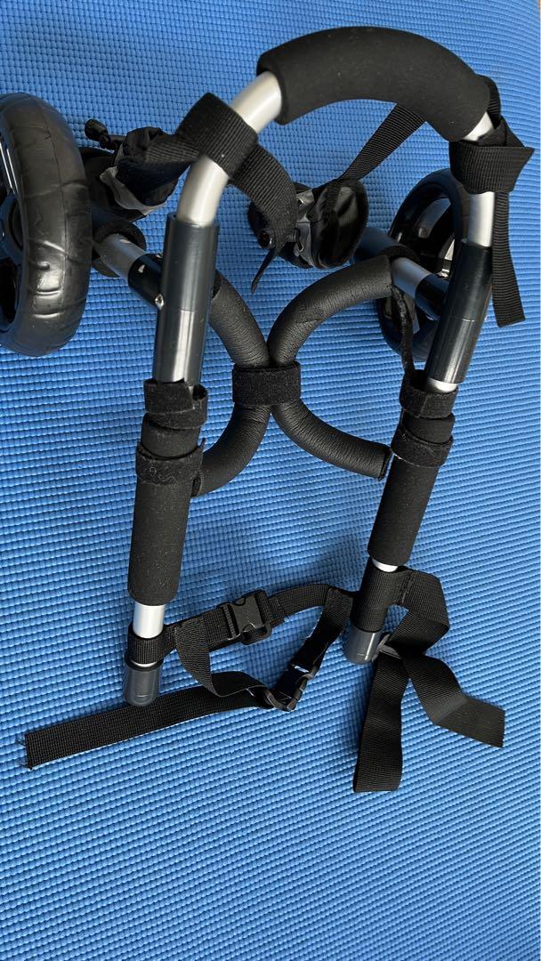 小型犬用2輪　車椅子　歩行器　高さ約18cm 幅約18cm