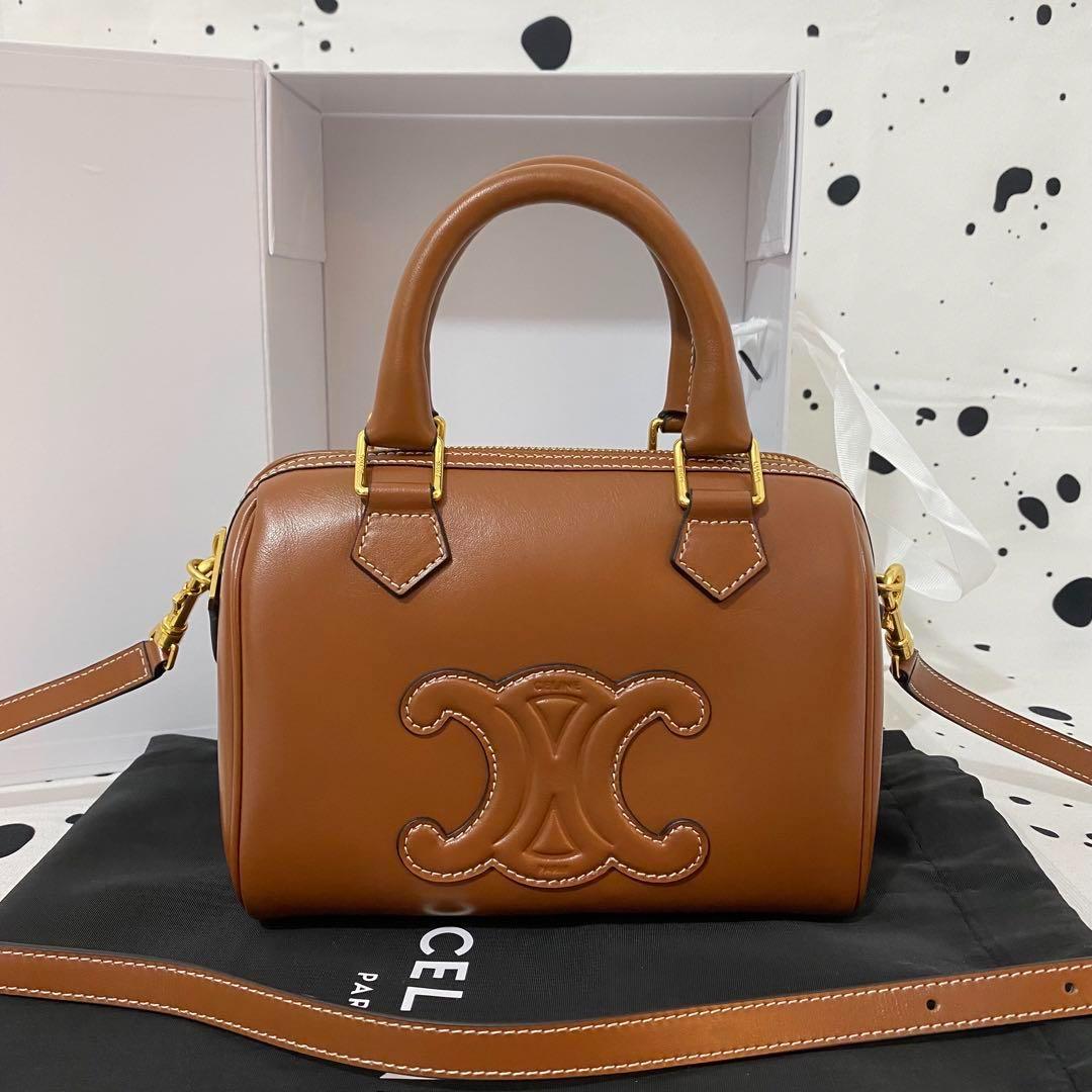 CELINE ブラウンショルダーバッグ