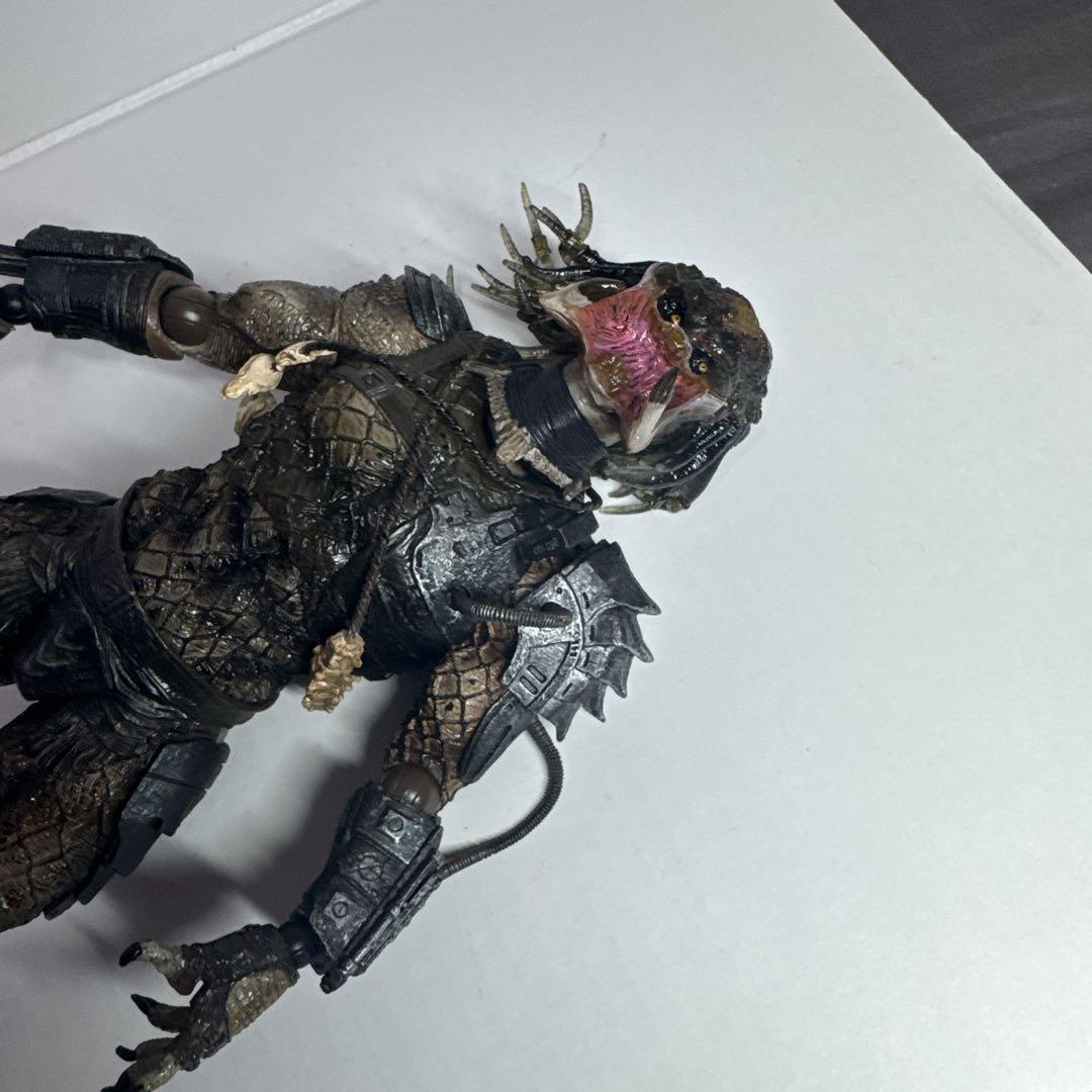 【レア品】PREDATOR PLAY ARTS改 プレデター フィギュア