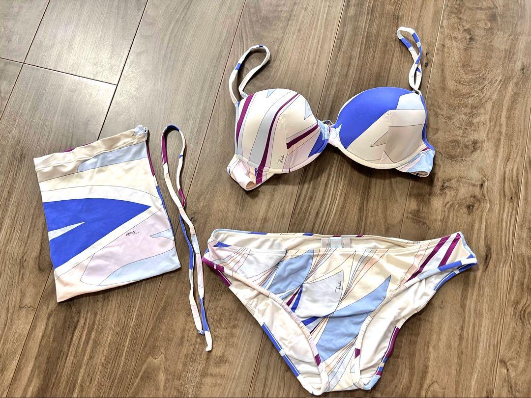 【NEW限定品】 Emilio エミリオプッチ Pucci メルカリ - 袋つき 水着 ビキニ 水着・ラッシュガード