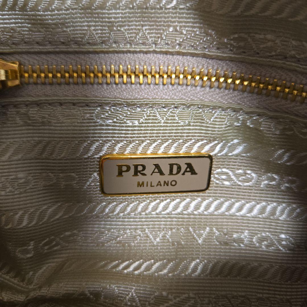 お値下げ✨新品未使用品✨ PRADA 白 アイボリー デニム ポーチ