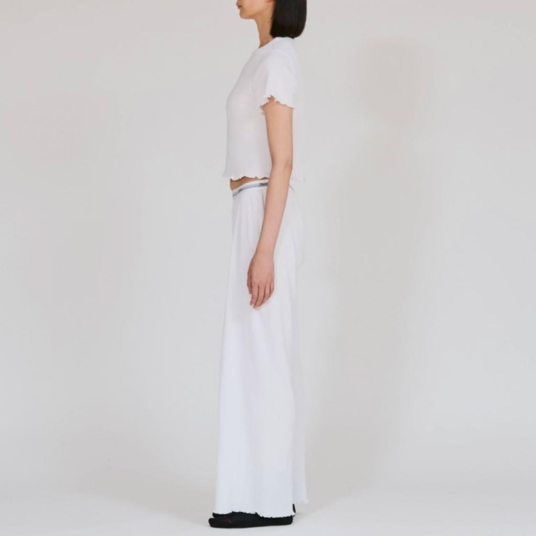 新品 vakt. Hanes × DODOJEAN ホワイト クロップドTシャツ