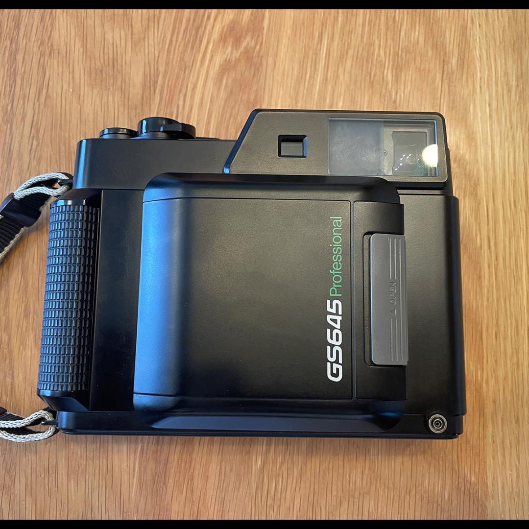 FUJICA GS645 Professional ケース付き
