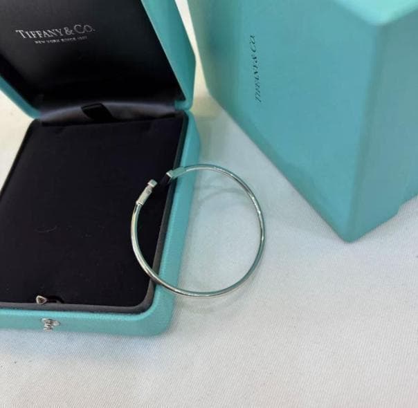 【極美品】Tiffany & Co. ティファニーダブル T ブレスレット