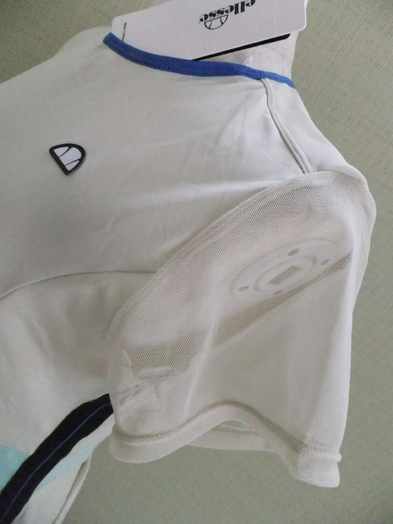 新品タグ付き エレッセ ワンピース テニスウェアL ドレス 吸水速