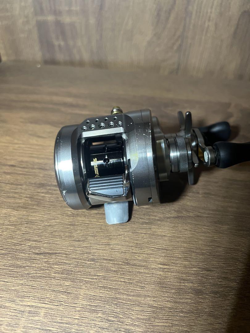 シマノ23 カルカッタコンクエストbfs HG右ハンドル 即購入不可