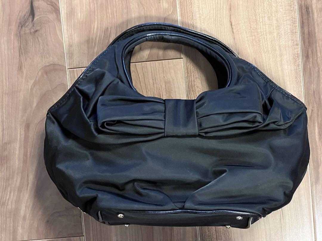 kate spade リボン付き黒ナイロンバッグ