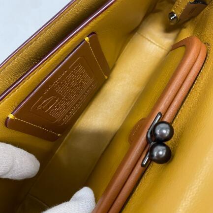 美品 COACH コーチ ショルダーバッグ ホワイト 37296 L1780