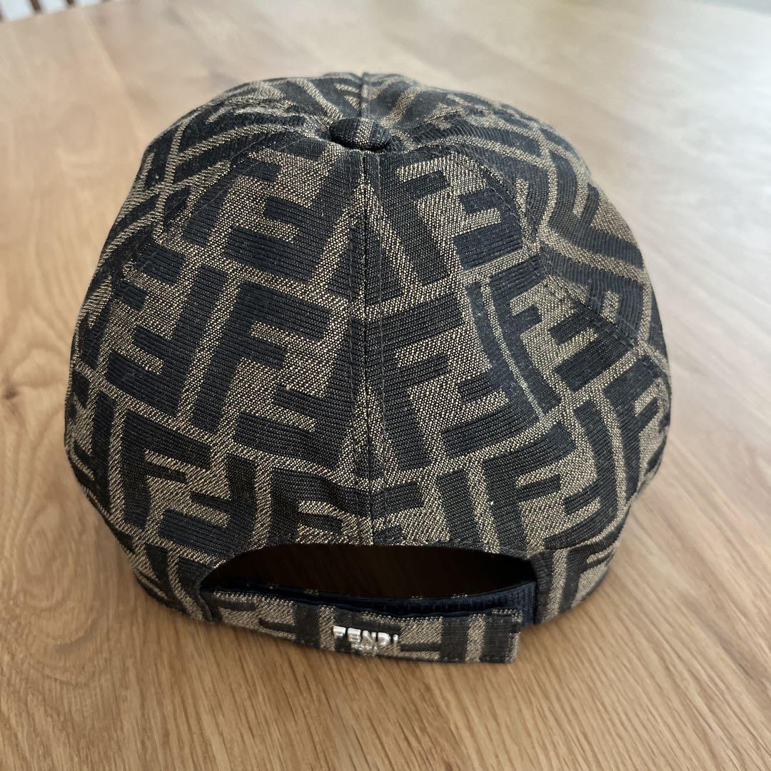 Fendi キャップ