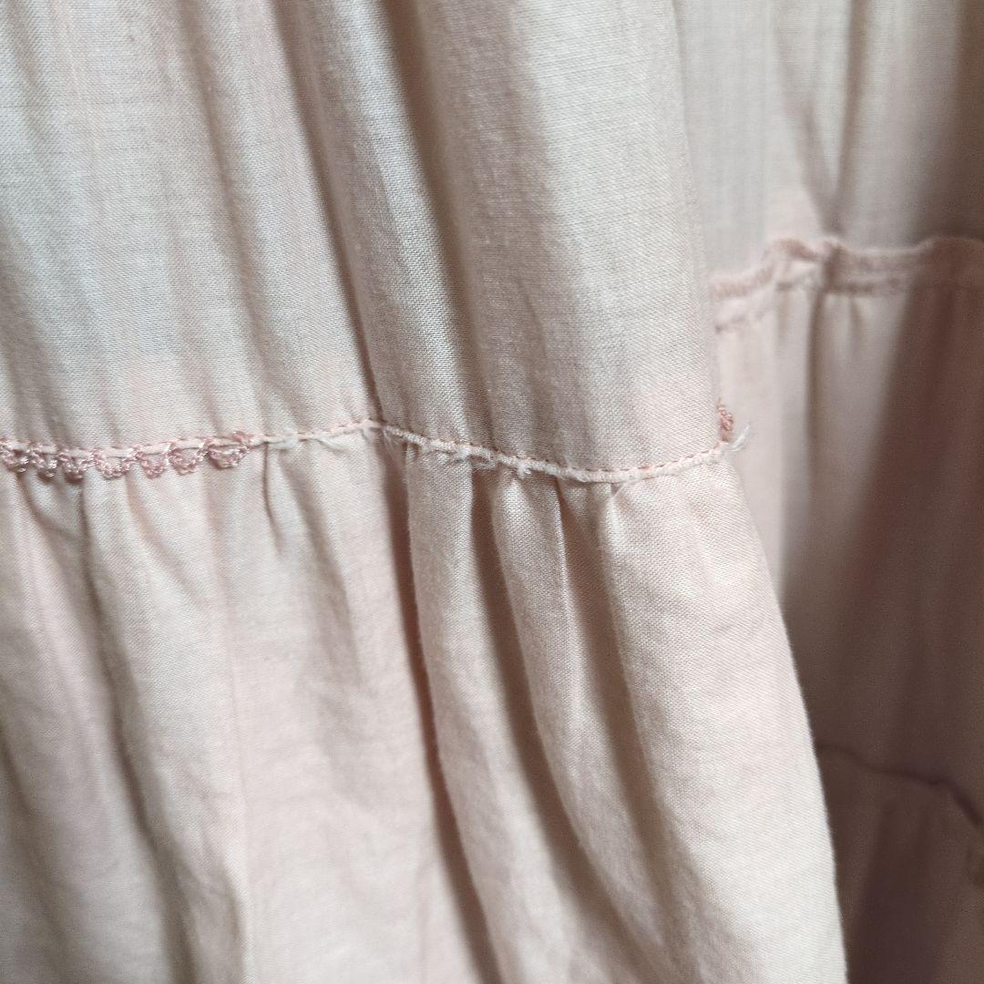 ハート刺繍のピンクコットンワンピース