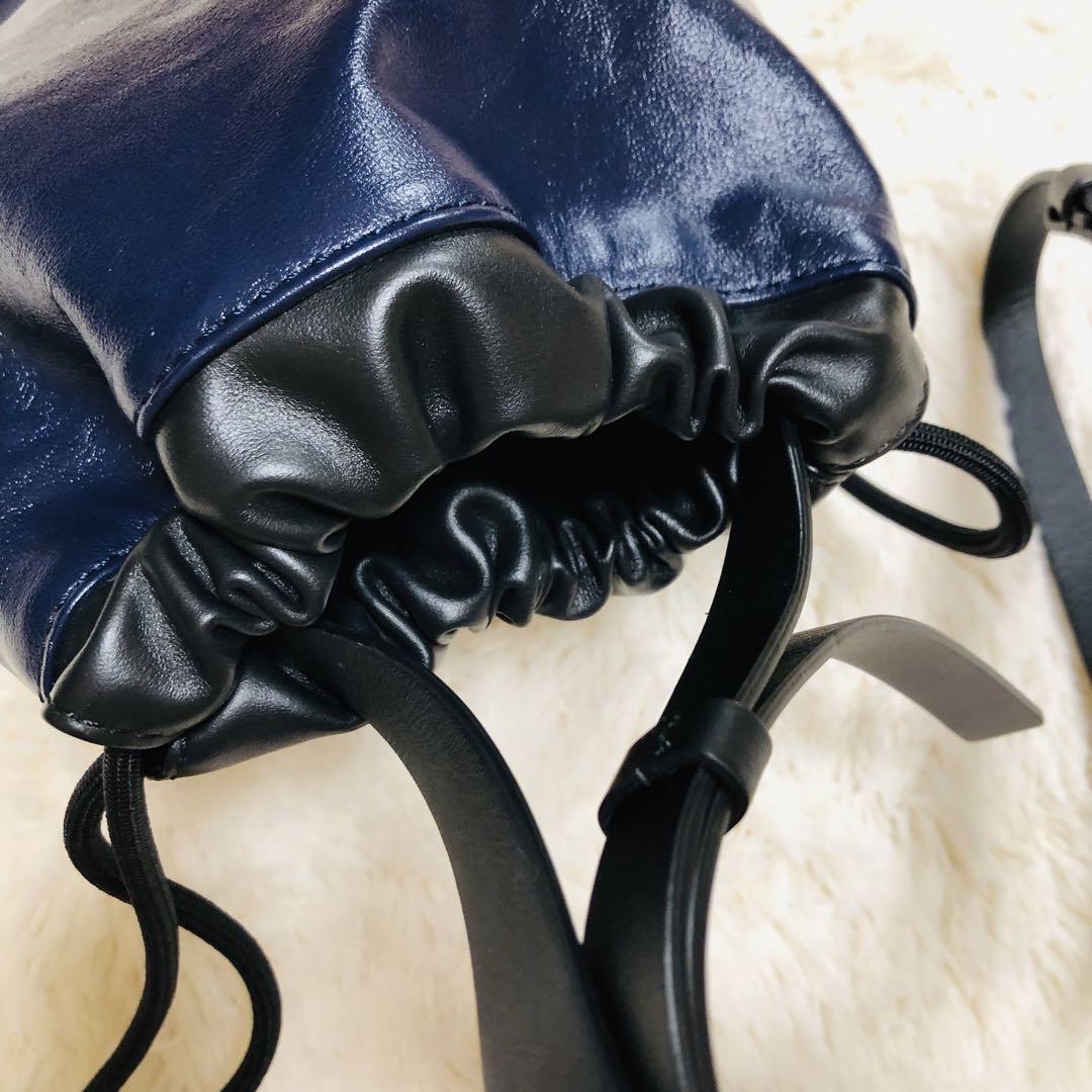 MARNI ショルダーバッグ　レザー　ネイビー　ミュゼオ ドローストリングバッグ