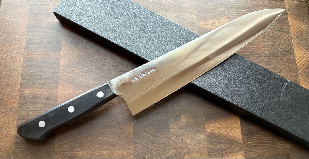 堺孝行　牛刀　本焼き　刃長270mm　本革ケース付き　キャンプ等 堺孝行 牛刀 スウェーデン鋼 本焼き 刃長270mm 本革ケース付き