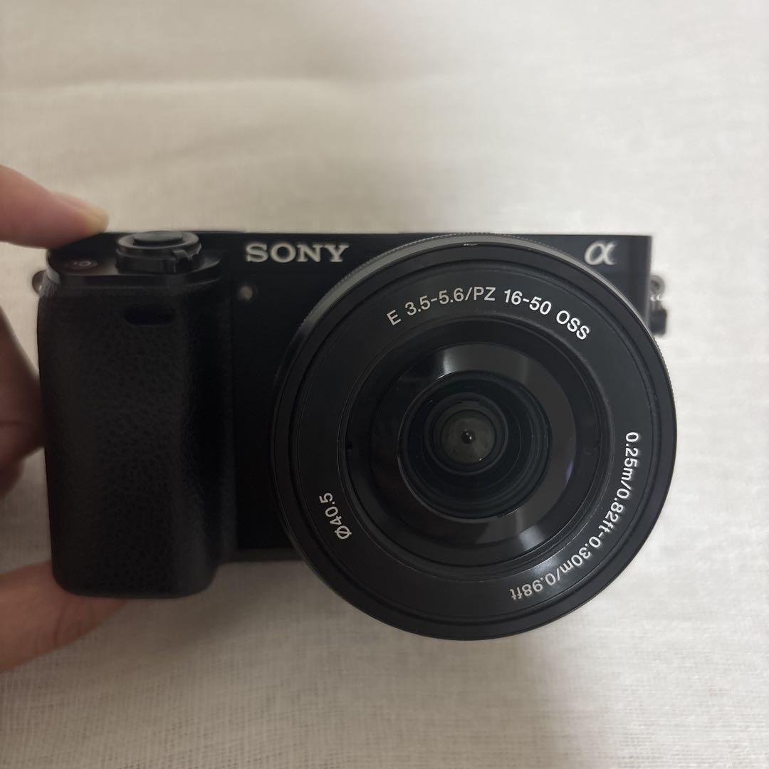 Amazon | SONY ミラーレス一眼 α6000 ダブルズームレンズキット