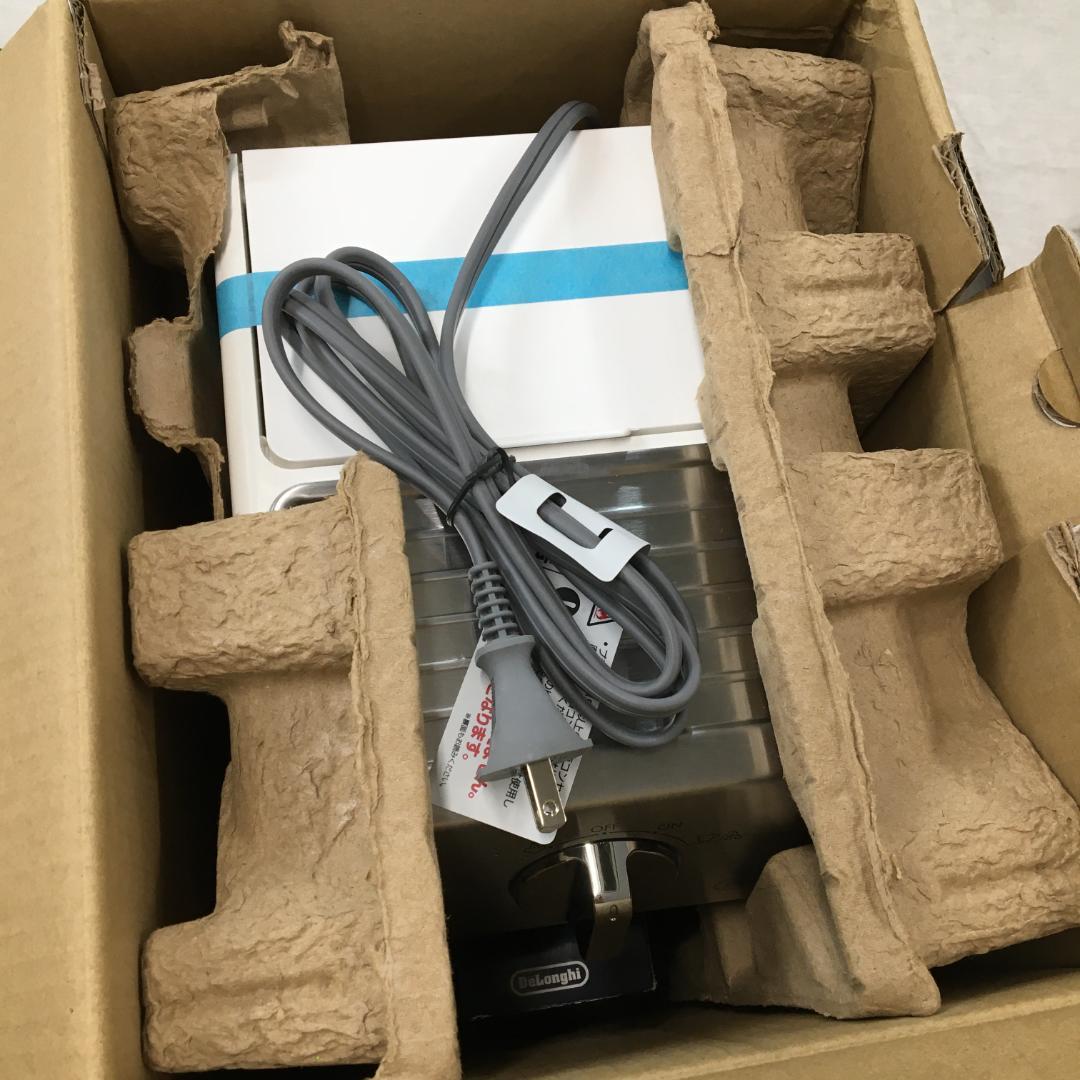 デロンギ エスプレッソメーカー ECP3220J-W トゥルーホワイト