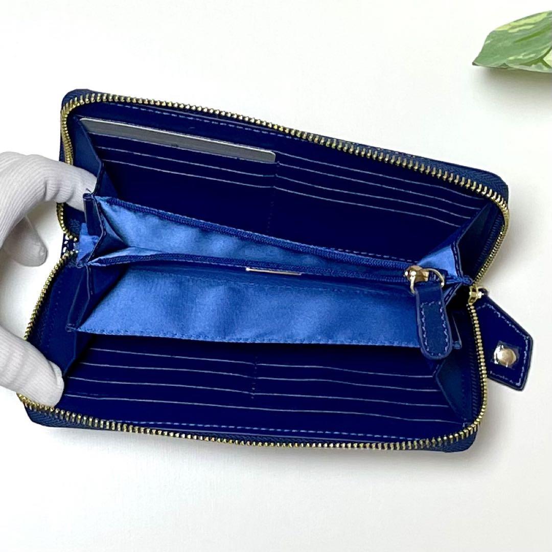 ◇プレゼント『新品未使用』ヴィヴィアン.ブルー.長財布.55VV310 新品⭐︎Vivienne Westwood 55VV310長財布 エナメルブルー