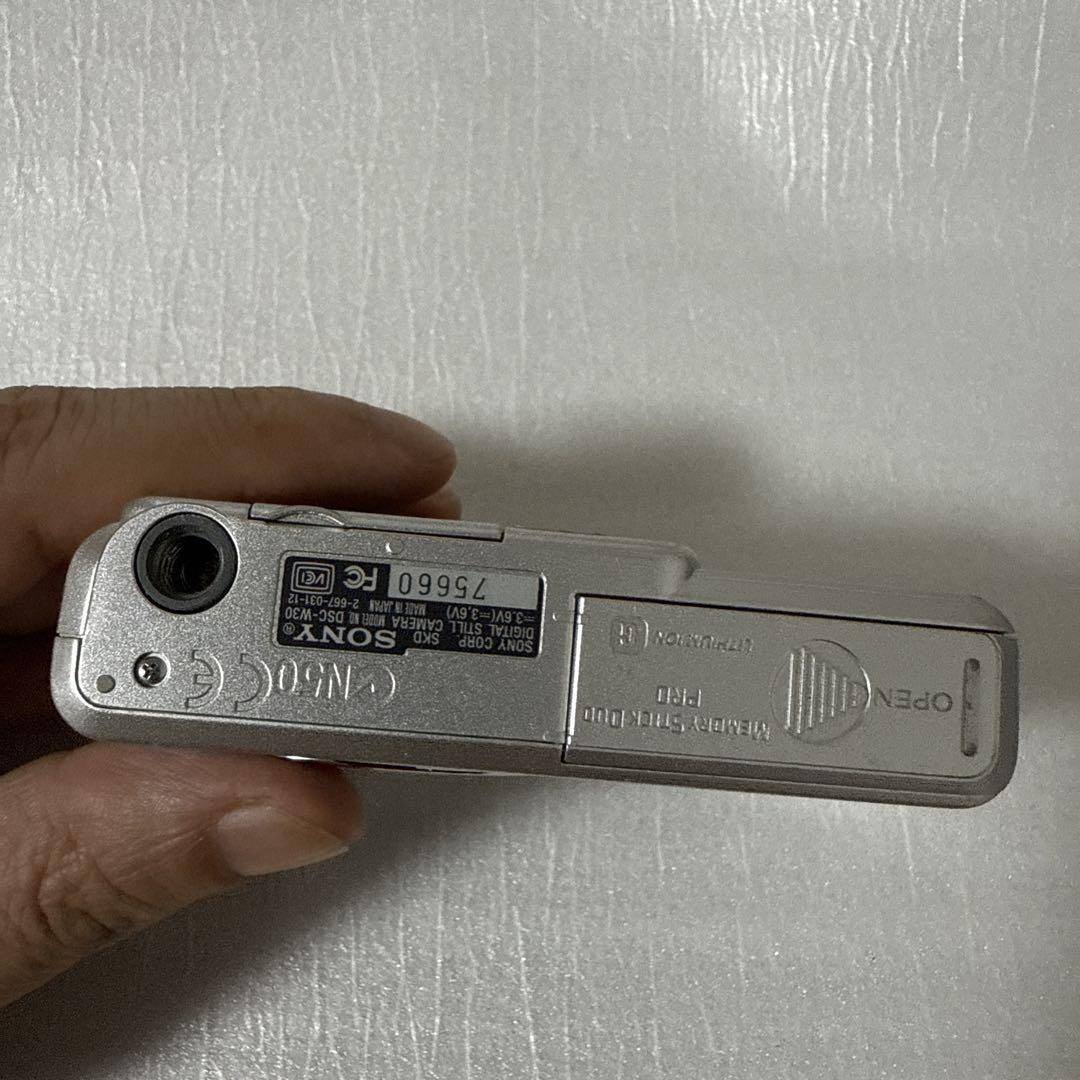 ❗️激安価格❗️デジカメ　本体　SONY DSC-W30