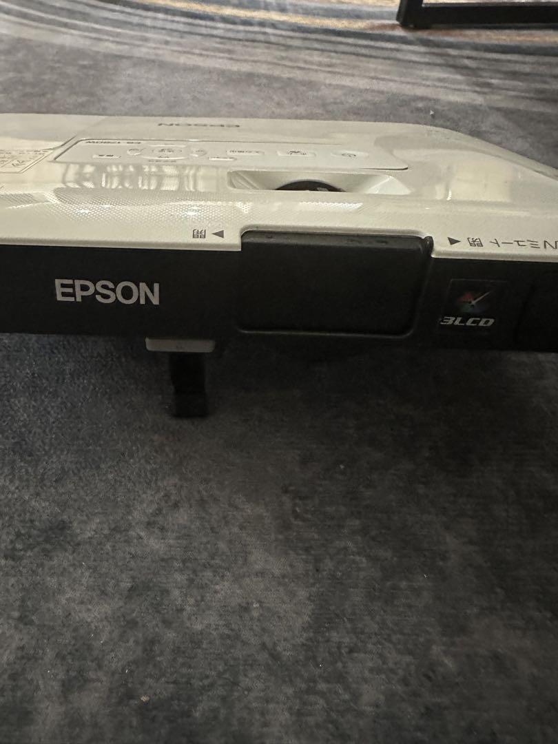 プロジェクター EPSON EB-1780W