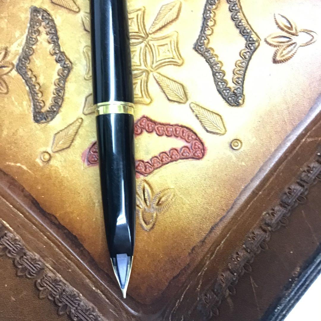 ❣️美品❣️PILOT パイロット　Custom 74万年筆 黒　14金ペン（M） パイロット(PILOT) ボールペンカスタム 74 ディープレッド BKK