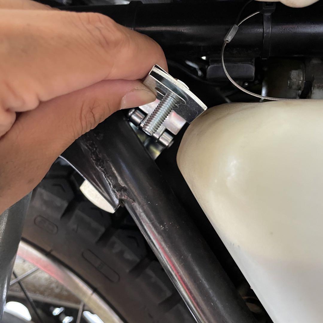 オイル缶ホルダー 1L缶用 2スト gt380 rg250 rz250