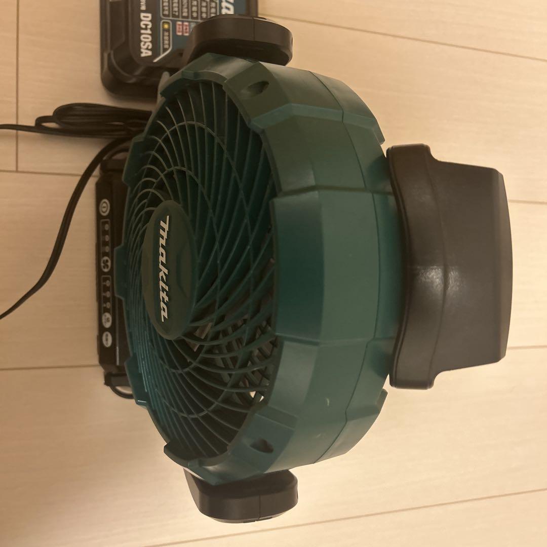 Makita ポータブル扇風機 リチウムイオンバッテリー付き