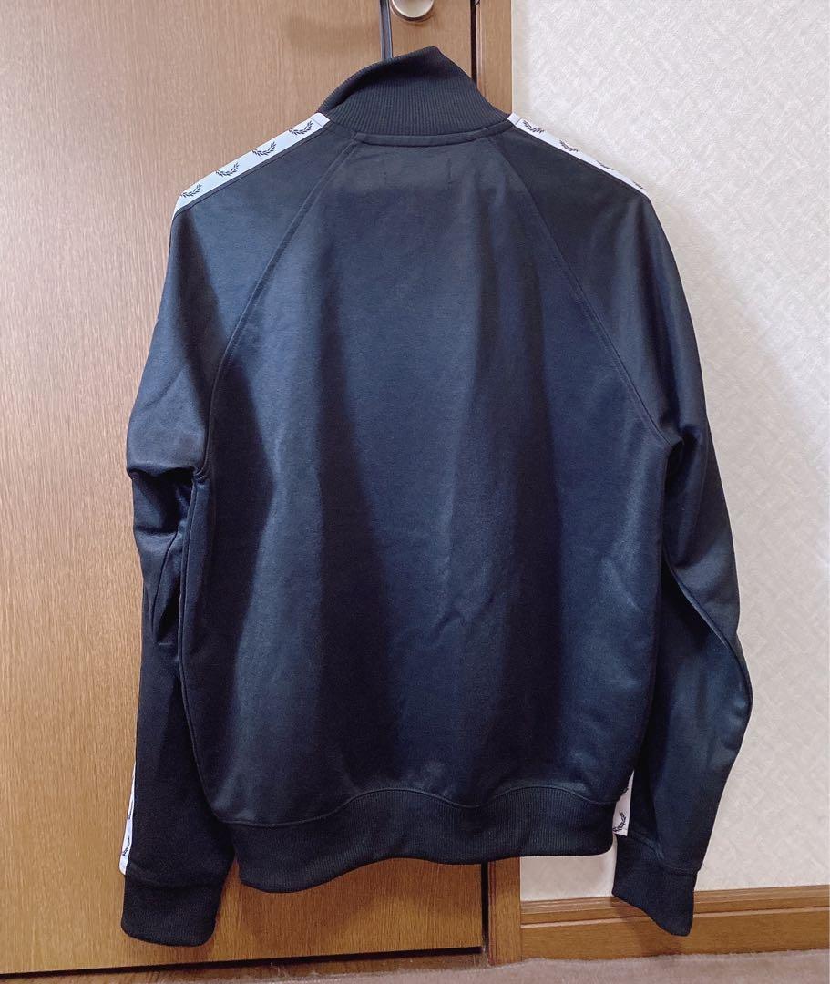 FRED PERRY トラックジャケット Sサイズ 黒