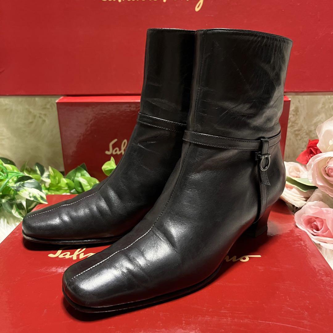 匿名発送 Ferragamo
