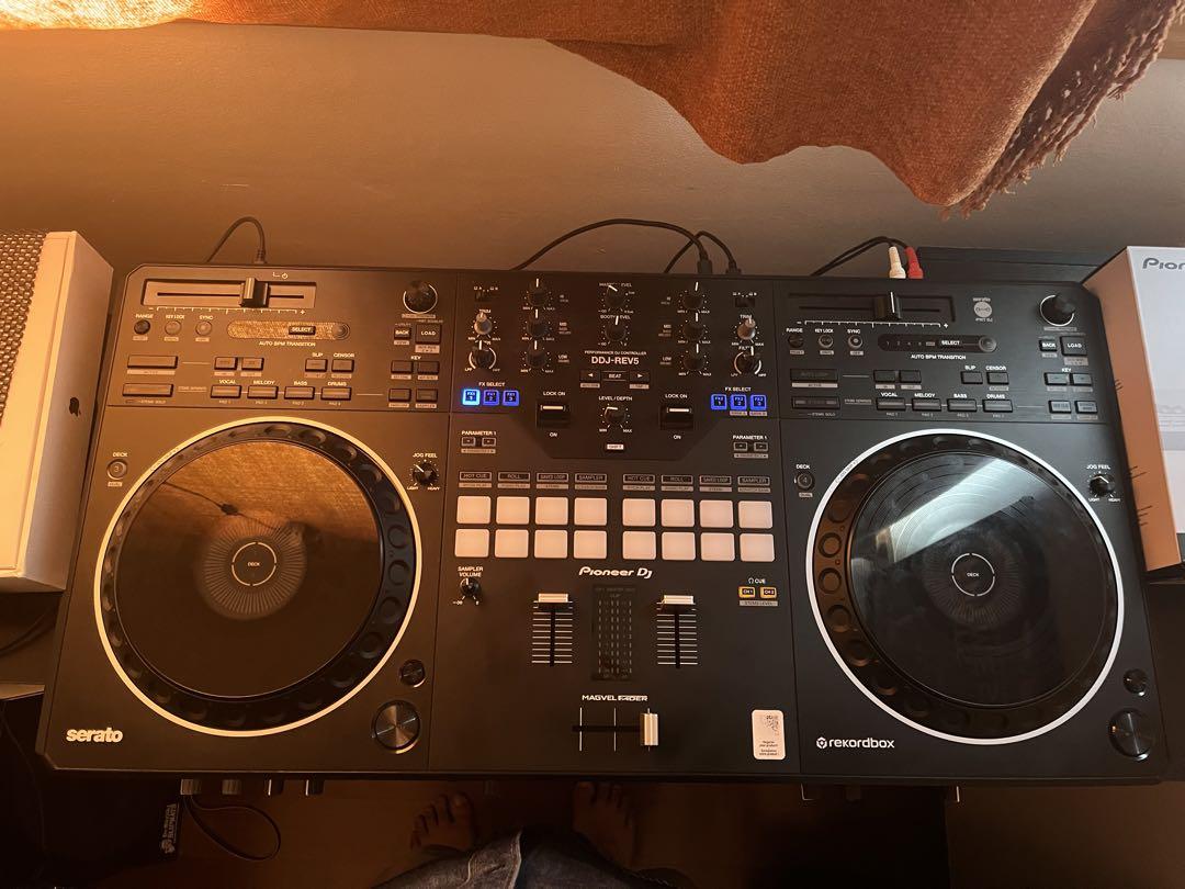 ddj-wego4 djコントローラー パイオニア　初心者にもオススメ Amazon | Pioneer DJ DJコントローラー DDJ-WEGO4-K | DJ