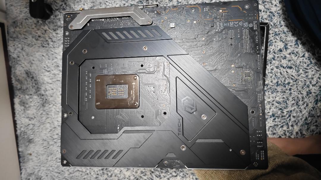 マザーボード Asrock Z690 TAICHI DDR5