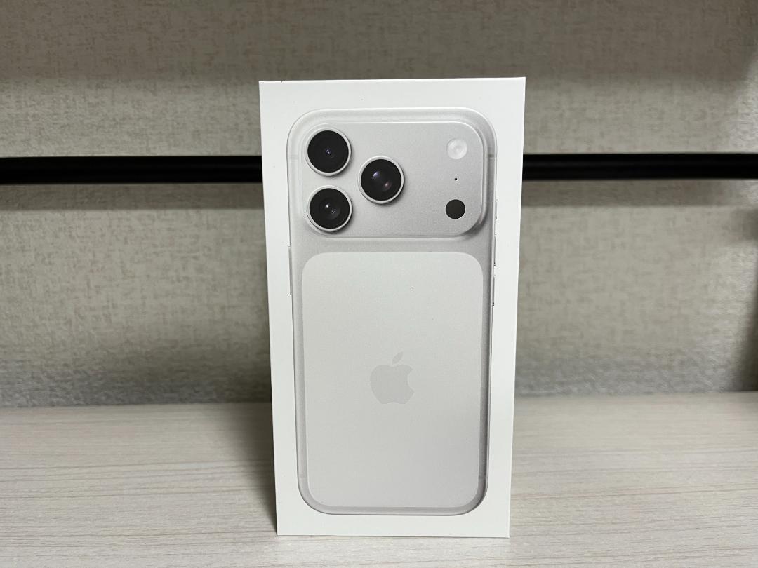 iPhone 17 Pro 256GB シルバー 未開封 SIMフリー