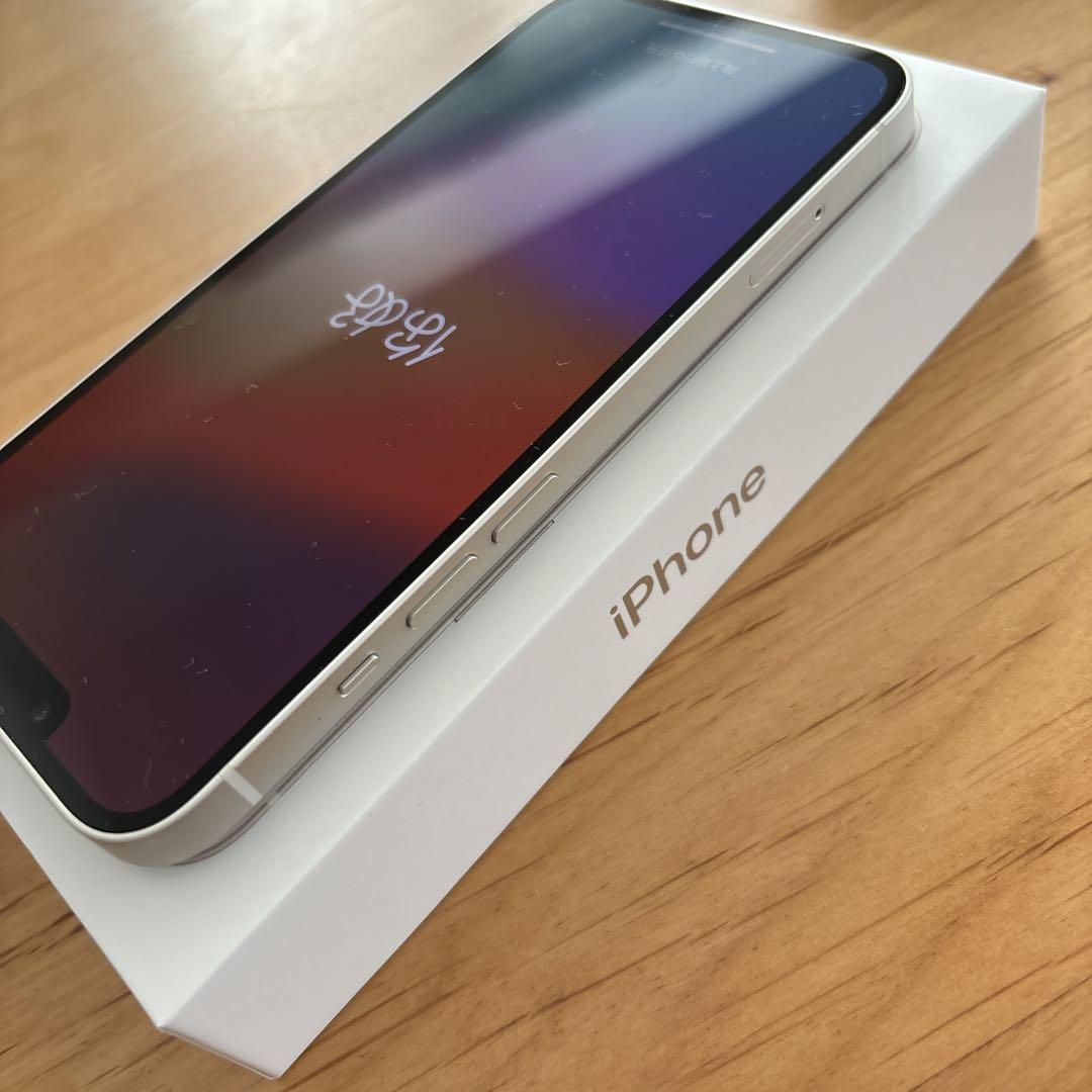 【美品】iPhone13 スターライト 128GB
