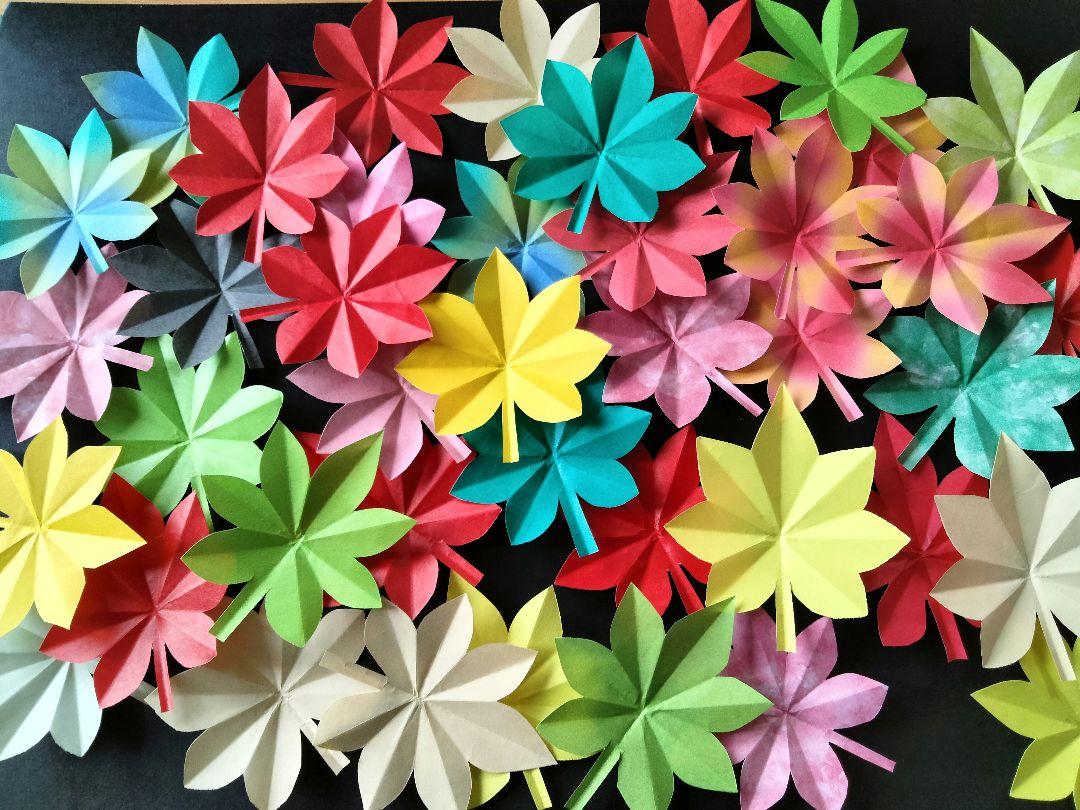 壁面飾り◇もみじ（紅葉）40枚◇秋◇折り紙◇ハンドメイド◇デイ