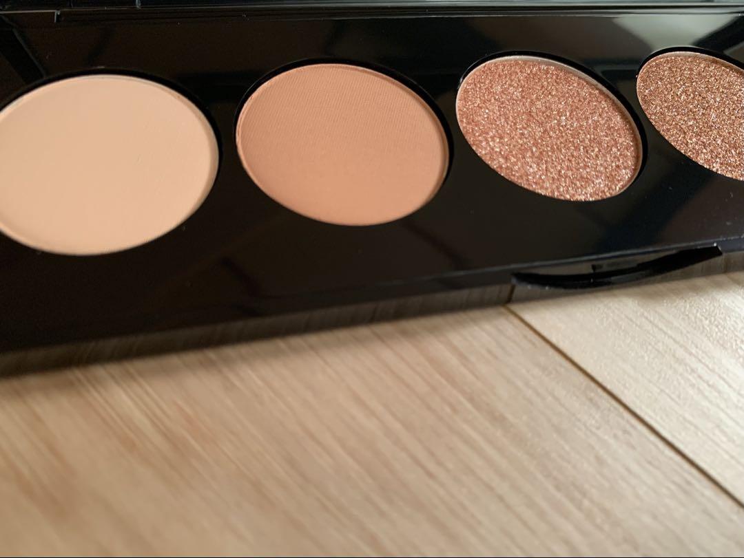 BOBBI BROWN アイシャドウパレット