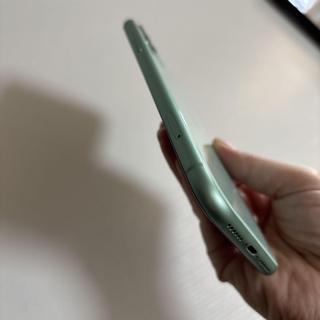 Apple iPhone 11 ミントグリーン 本体