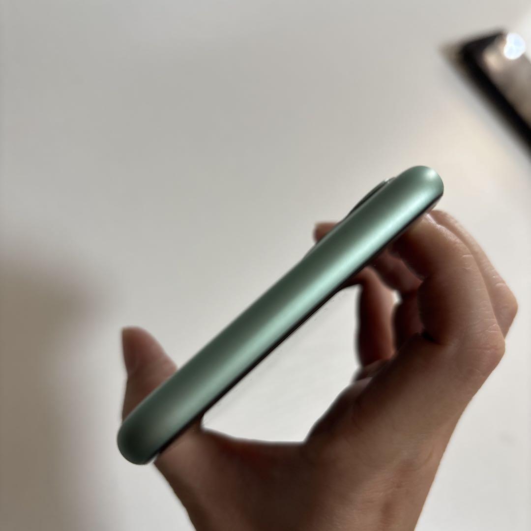 Apple iPhone 11 ミントグリーン 本体