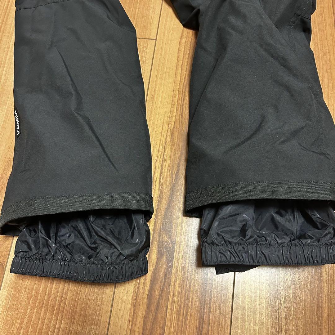 美品】 ニキータ キッズスノーボードウェア 上下セット Mサイズ