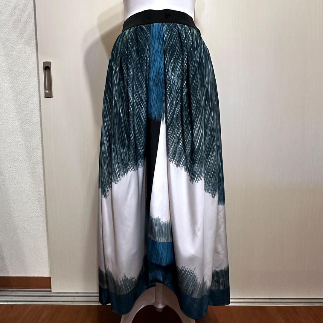 【新品・タグあり】ADORE　スカート　緑×白　サイズ38　HR0470