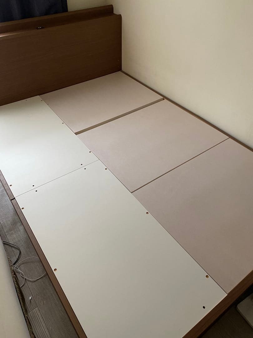 ダブルベッドフレームNITORI