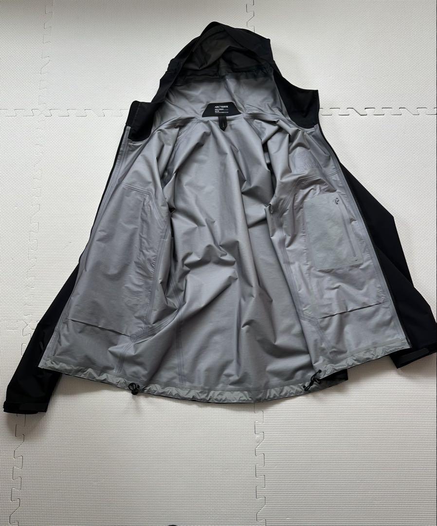 ARC'TERYX アークテリクス　ベータジャケット　ブラック　M size