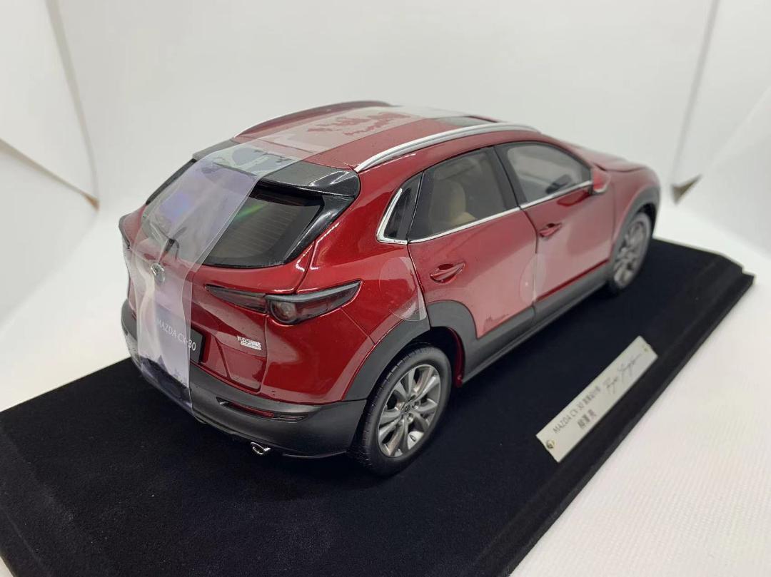 600-010 マツダ特注 1/18 マツダ MAZDA CX-30 レッド