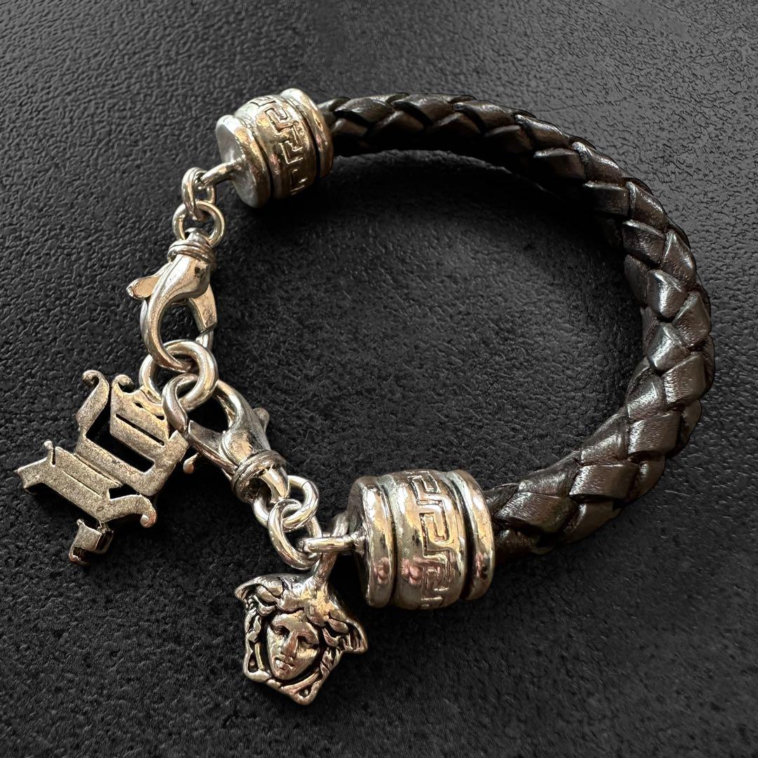 アクセサリー Gianni Versace Medusa Leather Bracelet