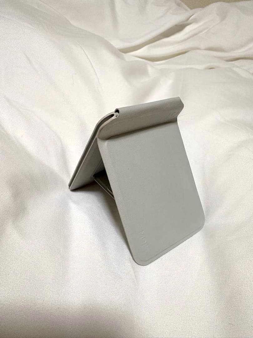 MOFT Misty Gray Chameleon Multi-Smartphone Stand Foldable