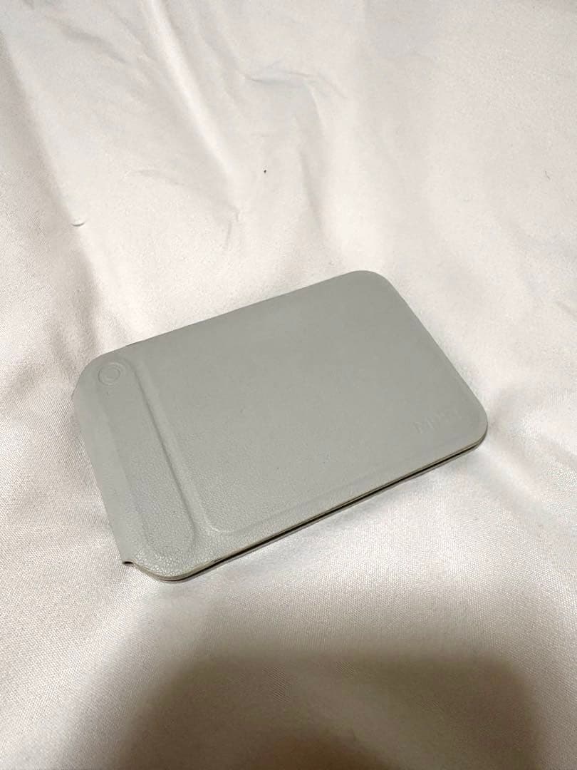 MOFT Misty Gray Chameleon Multi-Smartphone Stand Foldable